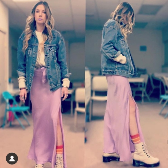 Meet your Posher, Carlee - Picture 2 of 6